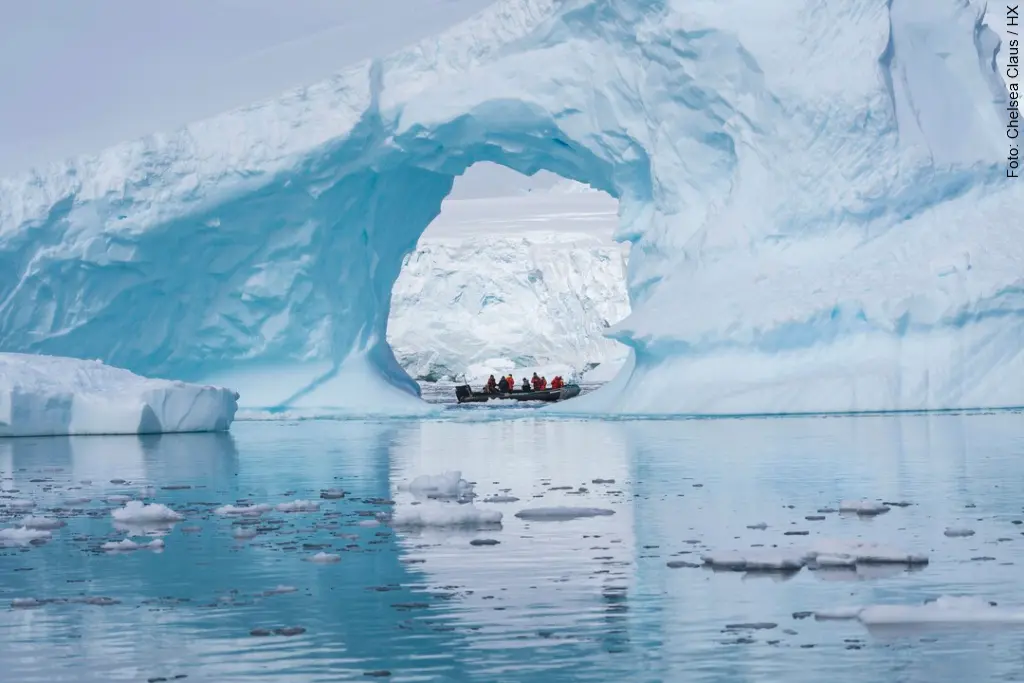 Antarktis Expedition im Eis bei Neko Harbour