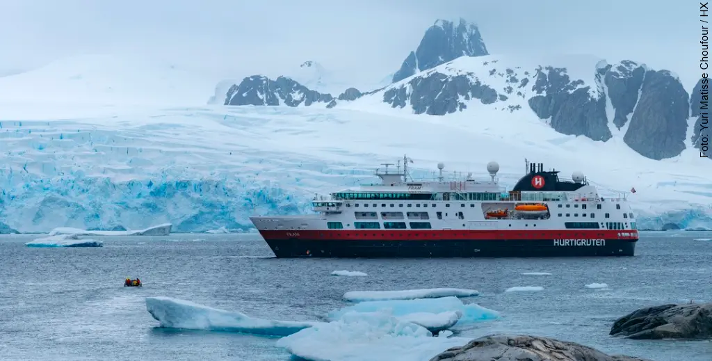 Antarktis Kreuzfahrt kleines Schiff: MS Fram in Petermann Island