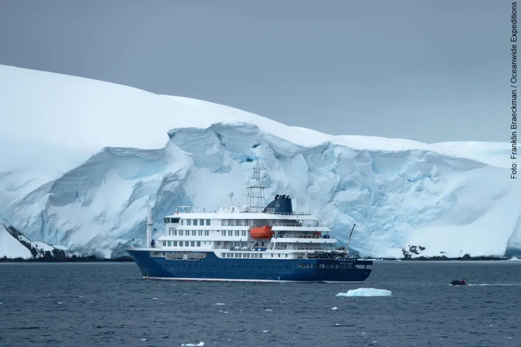 Antarktis Kreuzfahrt Kleines Schiff: MS Hondius in Mikkelsen Harbour