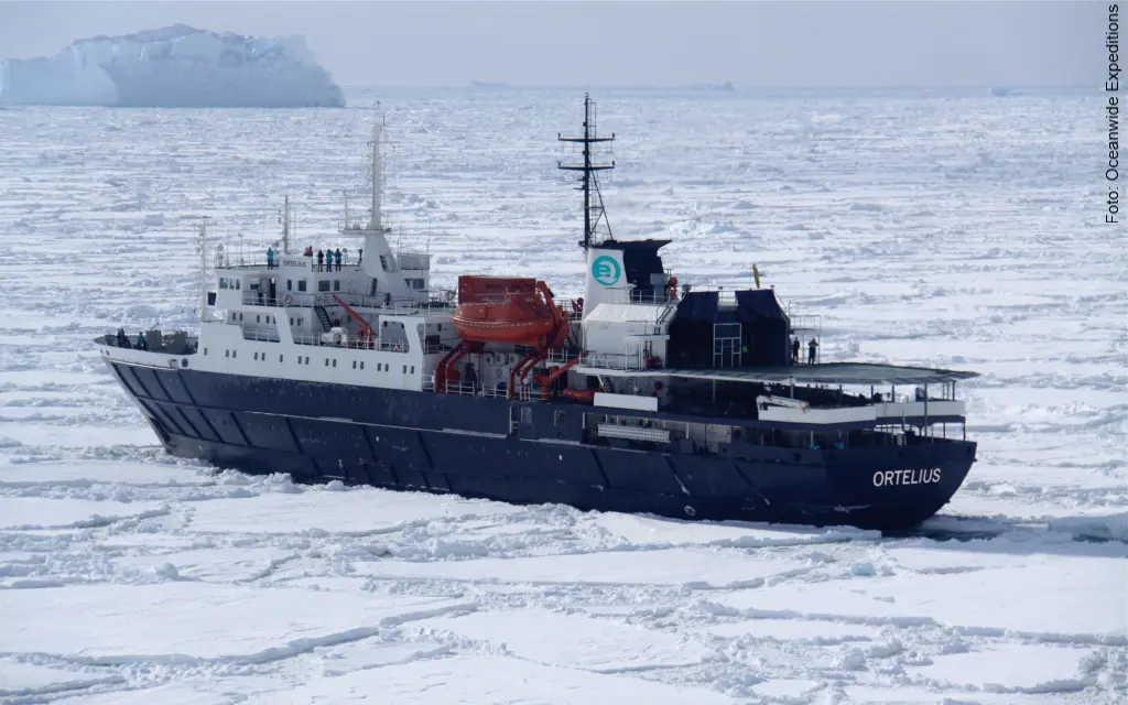 Antarktis Kreuzfahrt kleines Schiff: MS Ortelius in der Ross Sea